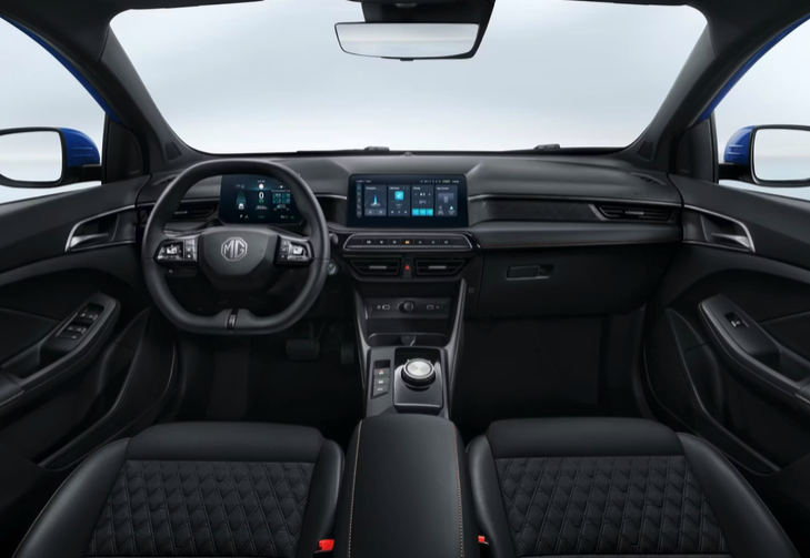 Interior del MG3: salpicadero y pantalla central